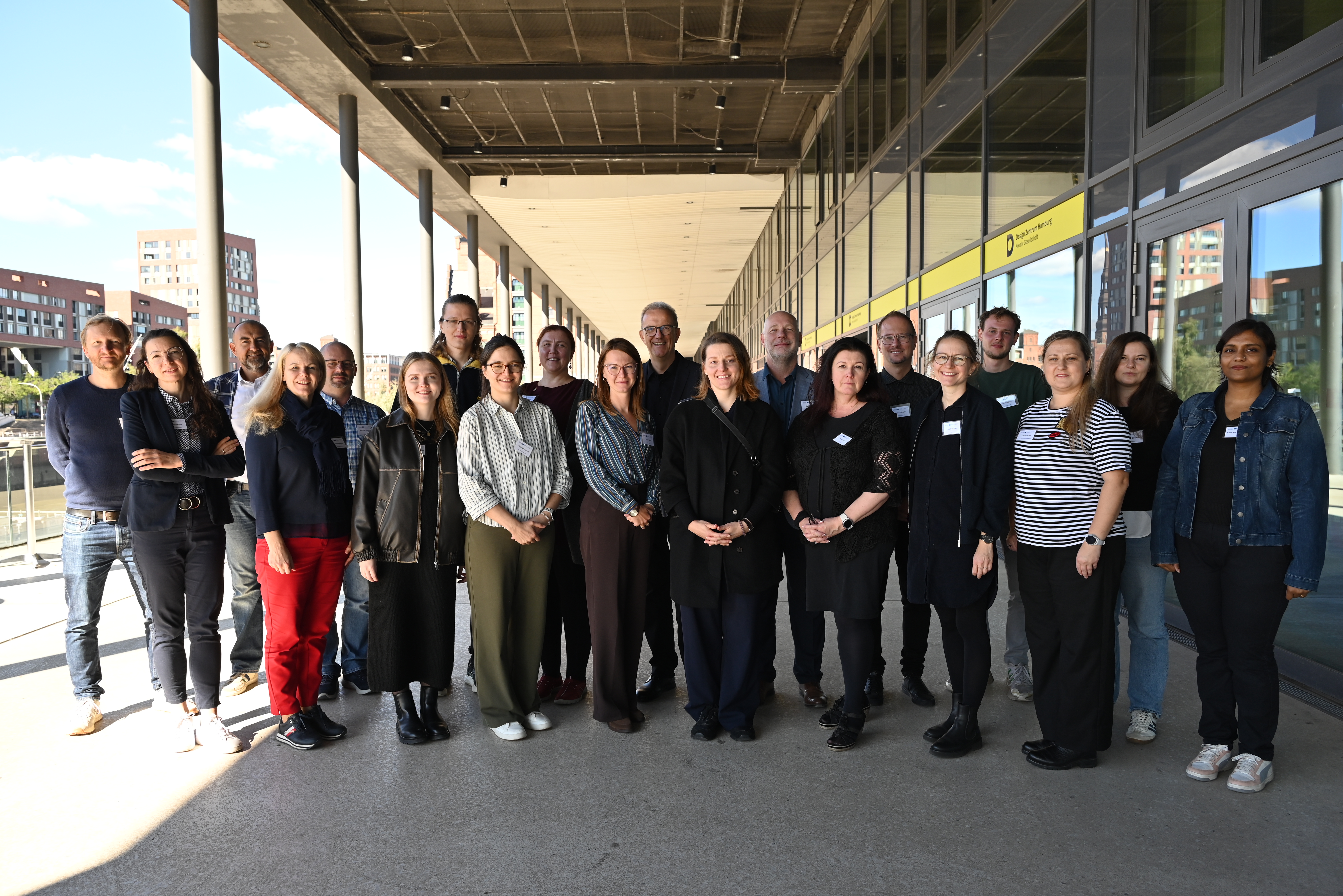 EnTRA platform group picture