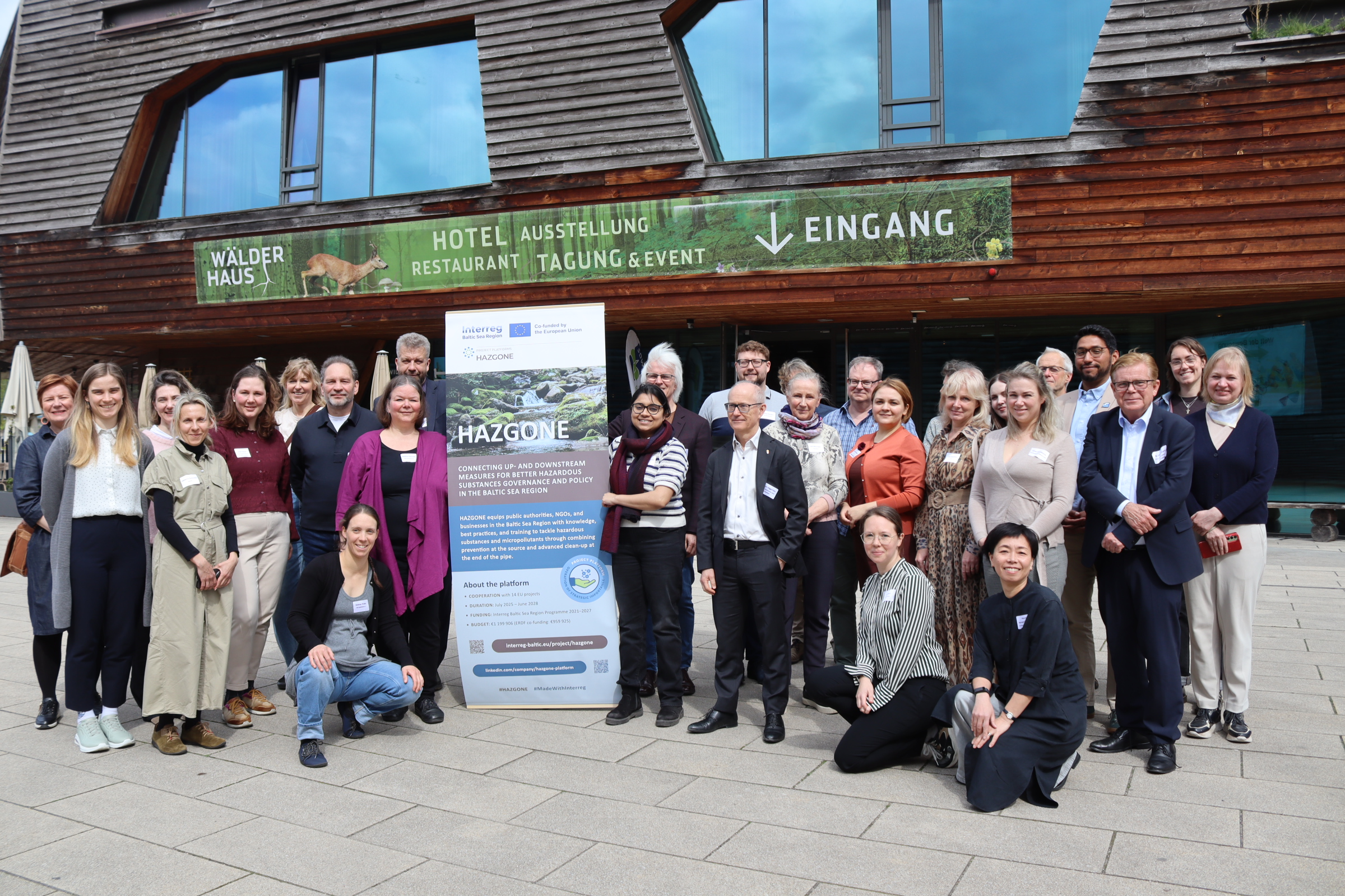 Group photo of the HAZGONE consortium