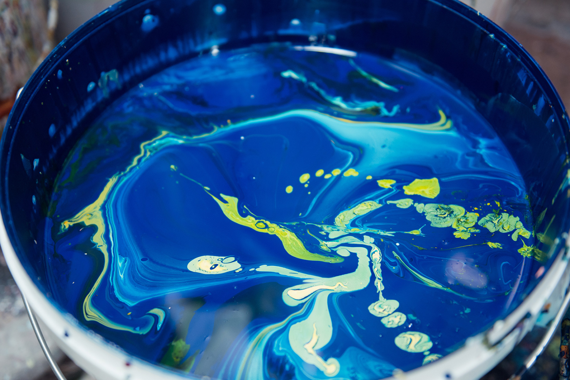 paint bucket